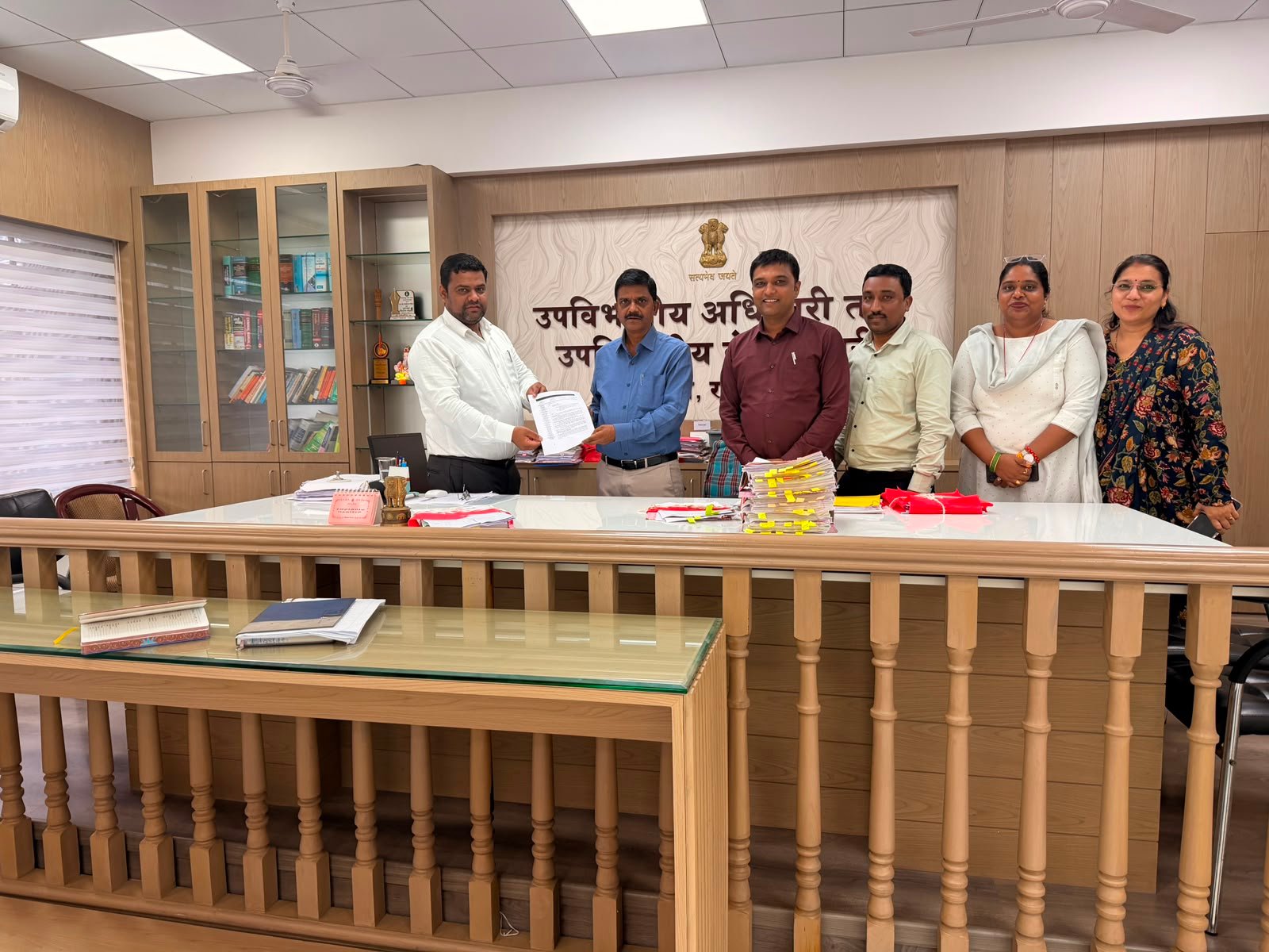 पोयनाड पोलिसांच्या कारवाईविरोधात महसूल विभाग आक्रमक; रायगडात २७ जुलैपासून बेमुदत काम बंदचा इशारा