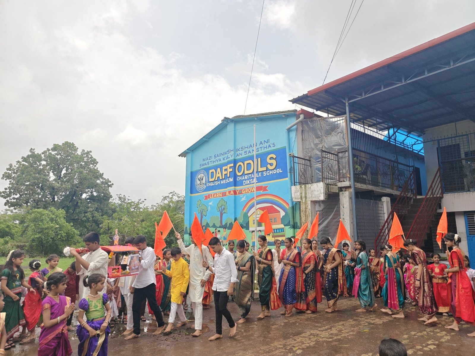 डिकसळच्या डेफोडिल्स स्कूलमध्ये आषाढी एकादशी भक्तिभावात साजरी