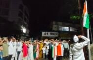 मध्यरात्रीच्या ध्वजारोहणास कर्जतकरांचा उदंड प्रतिसाद