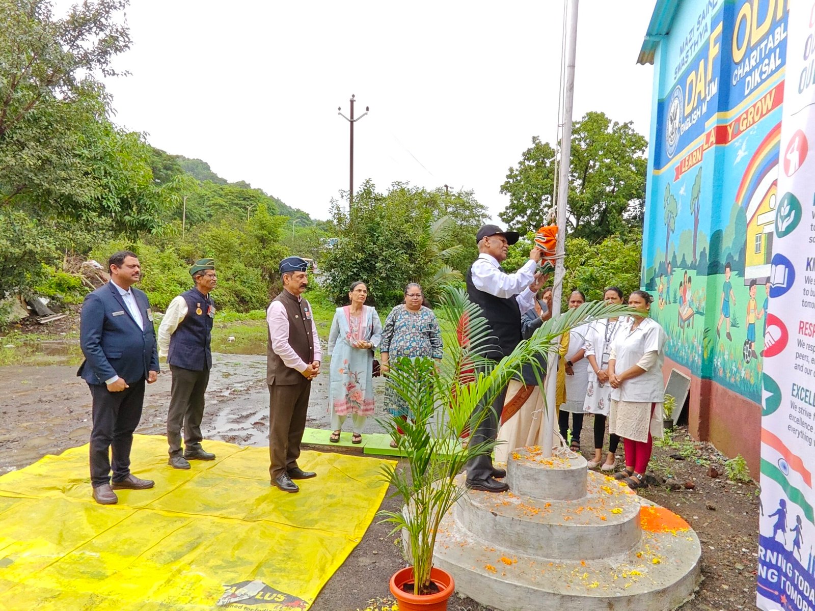 डिकसळ येथील डॅफोडिल्स शाळेत स्वातंत्र्यदिन उत्साहात साजरा