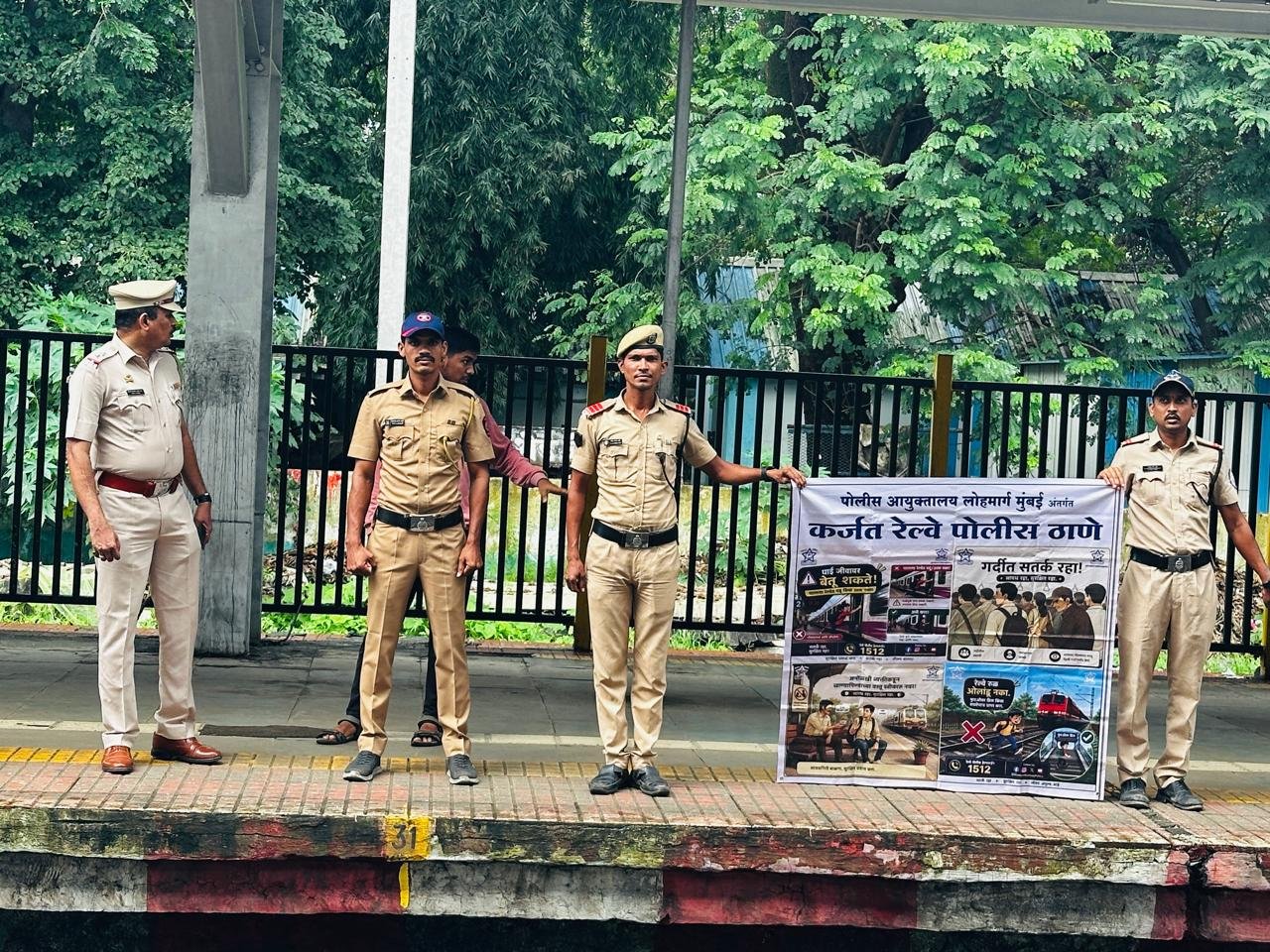 रेल्वे रुळ ओलांडताना घाई जीवघेणी ठरू शकते