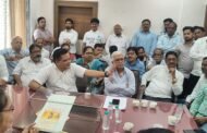 कर्जत शहरातील प्रलंबित समस्यांवर ‘कर्जत बचाव समिती’ची प्रशासनासोबत आढावा बैठक