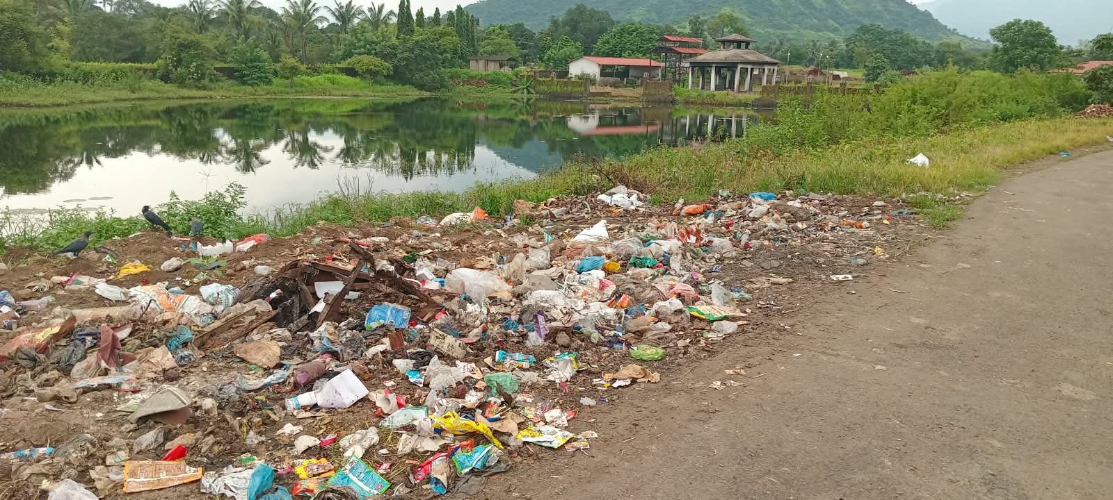 कडाव परिसरात अस्वच्छतेचे साम्राज्य