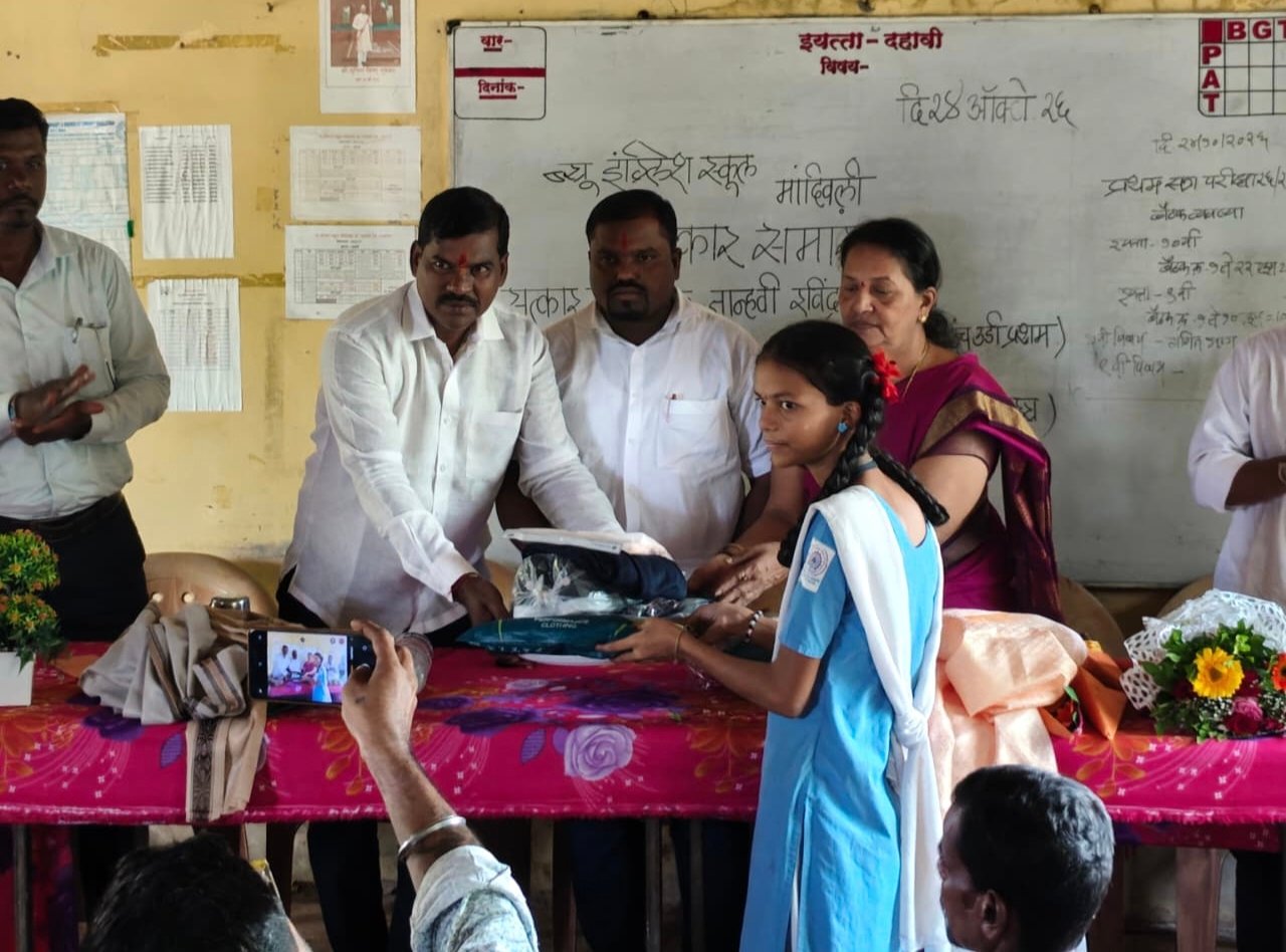 मांदिवली विद्यालयाची जान्हवी हुमणे हिची उंच उडीत जिल्ह्यात बाजी; जाहीर सत्काराने गौरव